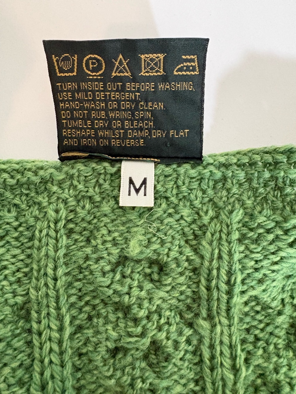 Vintage 80s/90s Carraig Donn Irish Merino Wool Cable Knit Cardigan Green EUC M - Picture 5 of 6